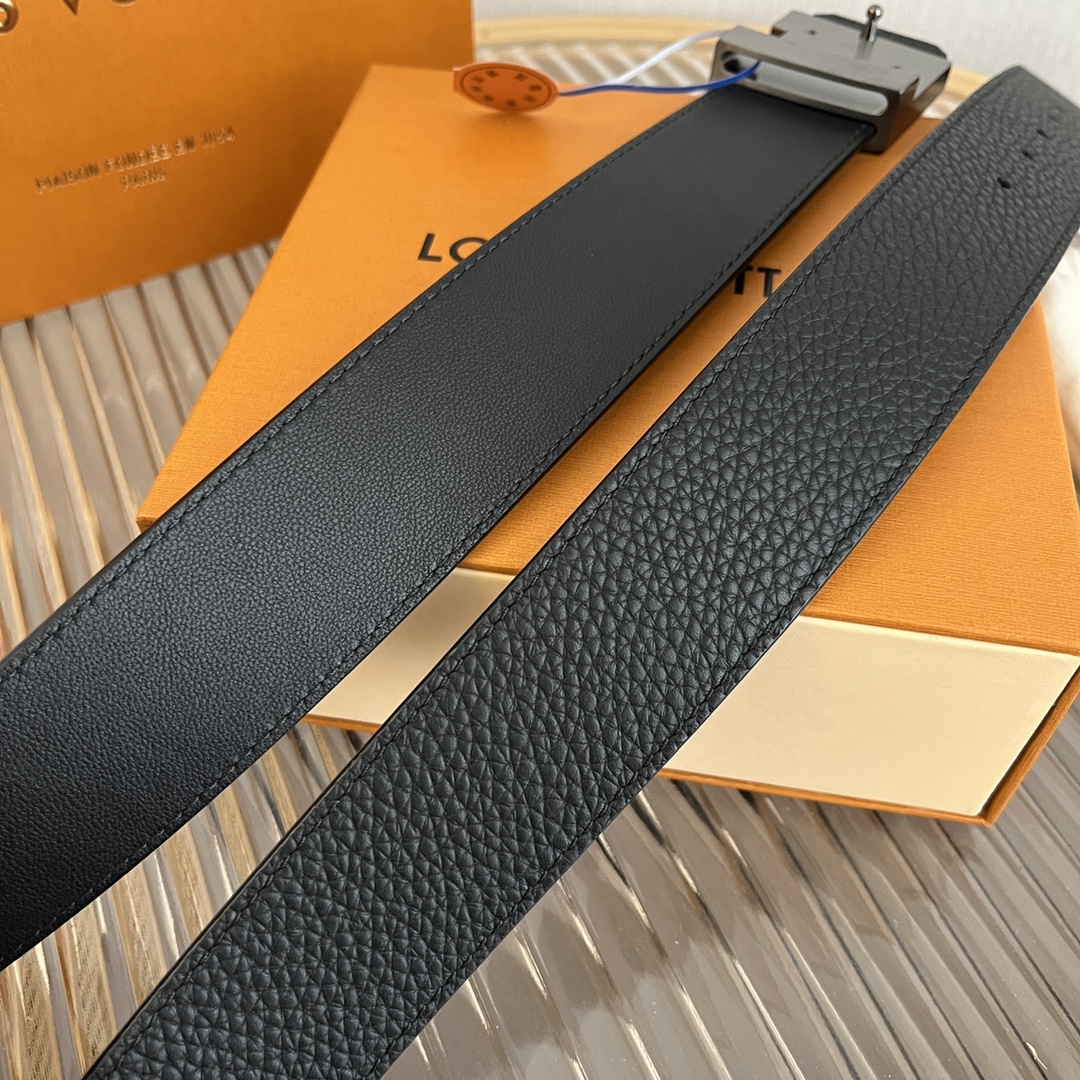 Louis Vuitton LV 4cm Italian Litchi Grain Leather Belt