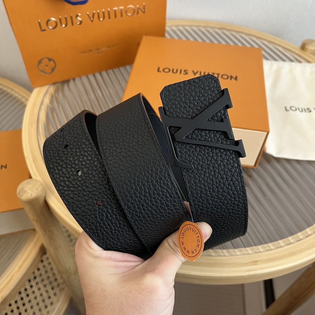 Louis Vuitton LV 4cm Italian Litchi Grain Leather Belt