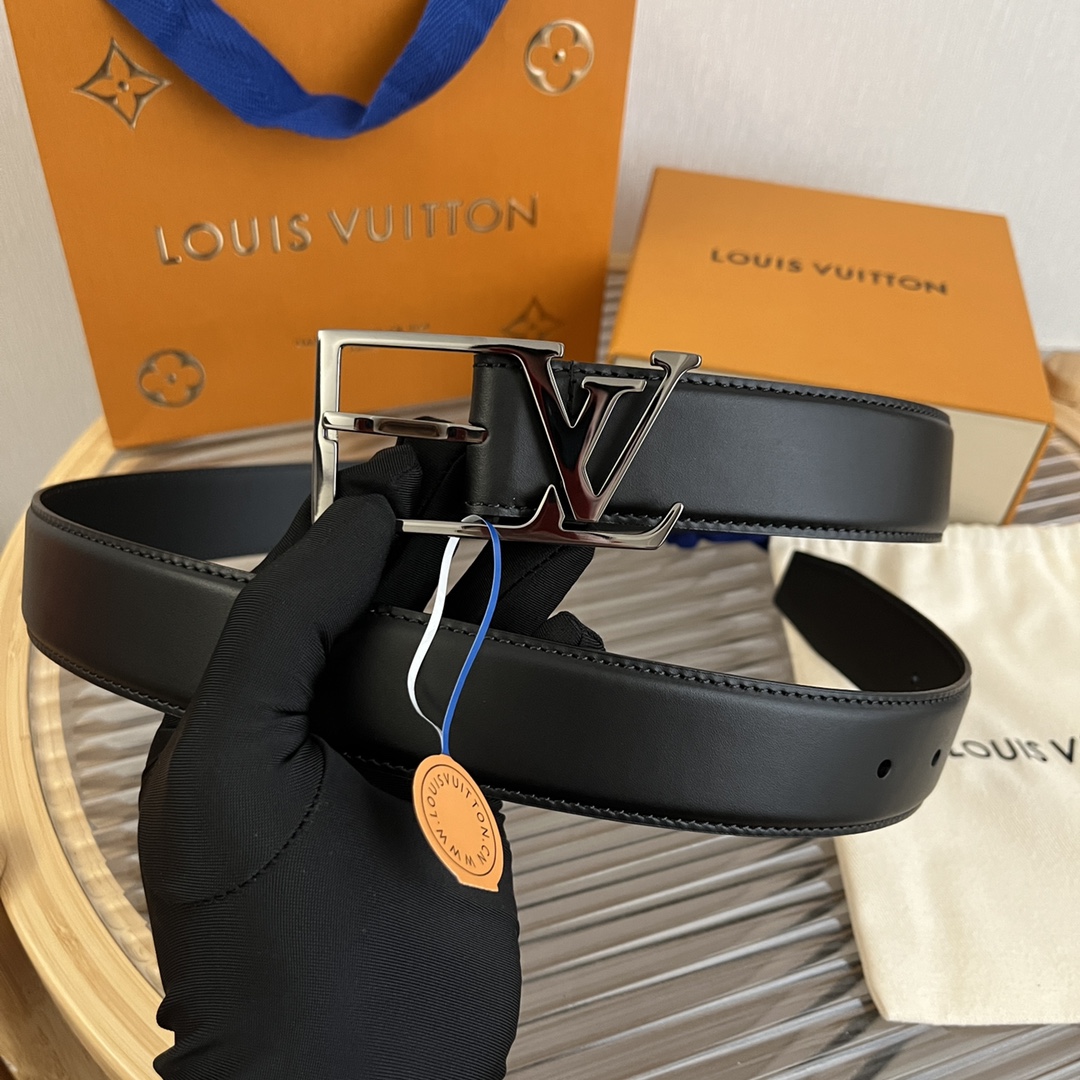 Louis Vuitton LV Men's Reversible Calfskin Leather Belt