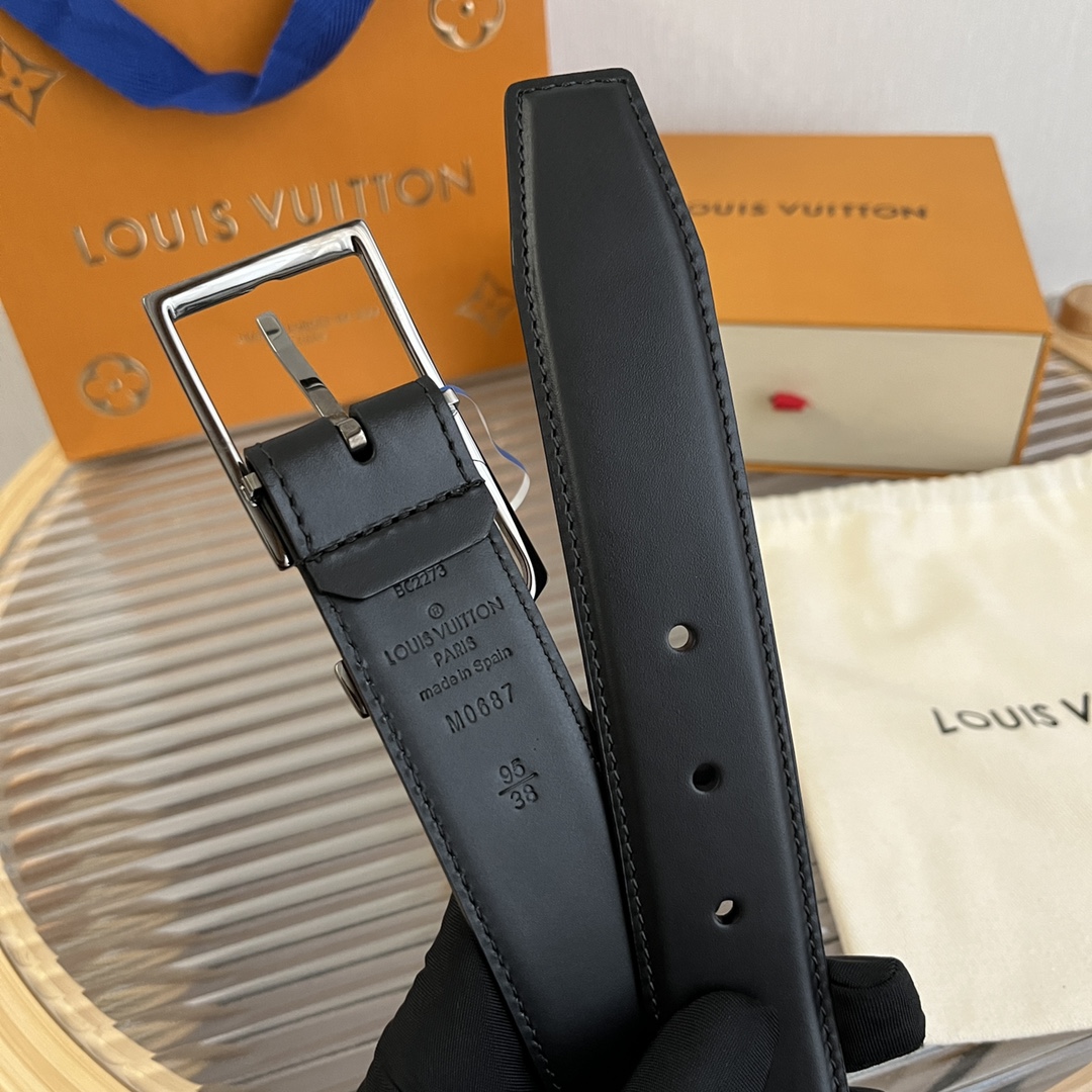 Louis Vuitton LV Men's Reversible Calfskin Leather Belt