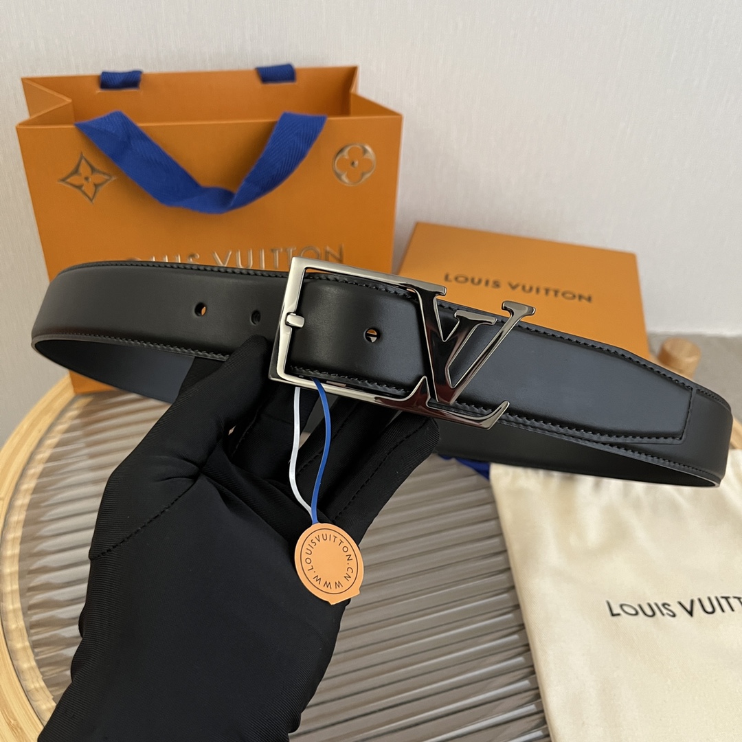 Louis Vuitton LV Men's Reversible Calfskin Leather Belt