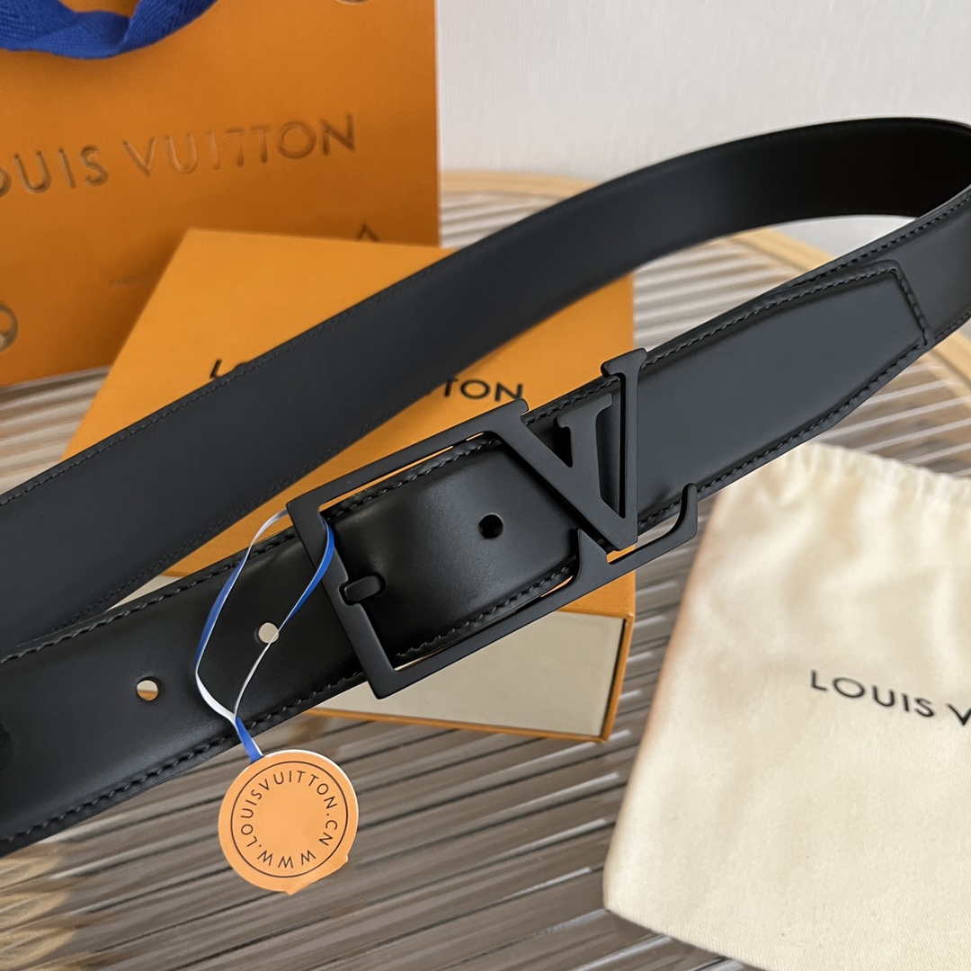 Louis Vuitton LV Men's Reversible Calfskin Leather Belt