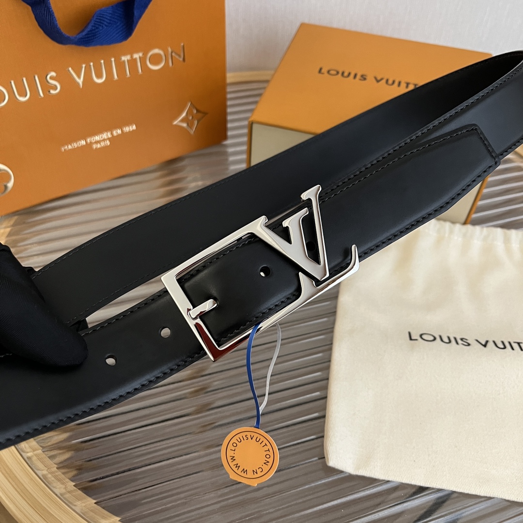 Louis Vuitton LV Men's Reversible Calfskin Leather Belt