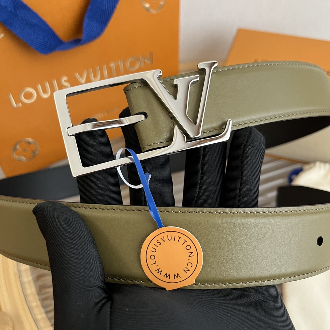 Louis Vuitton LV Men's Reversible Calfskin Leather Belt