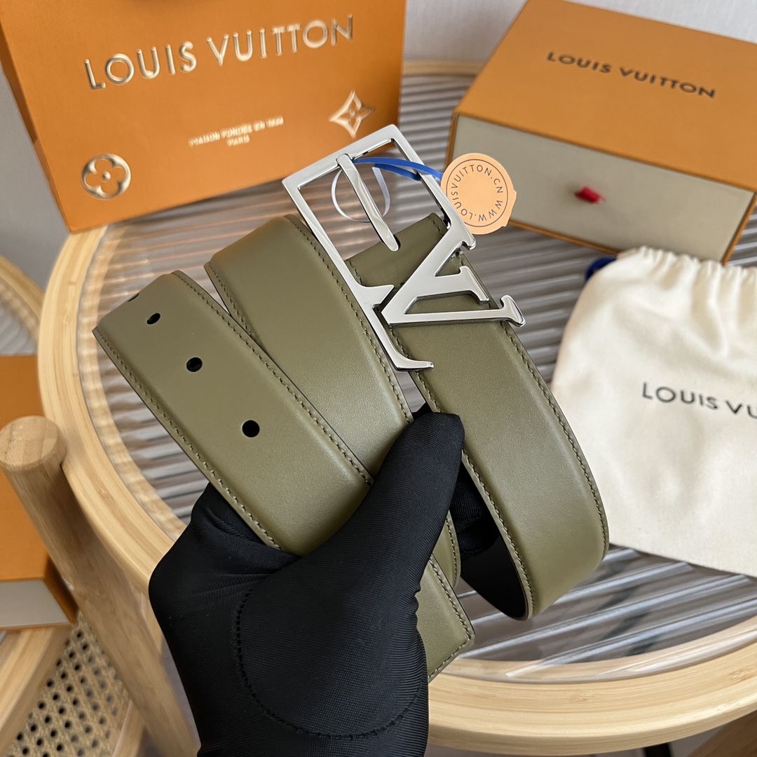 Louis Vuitton LV Men's Reversible Calfskin Leather Belt