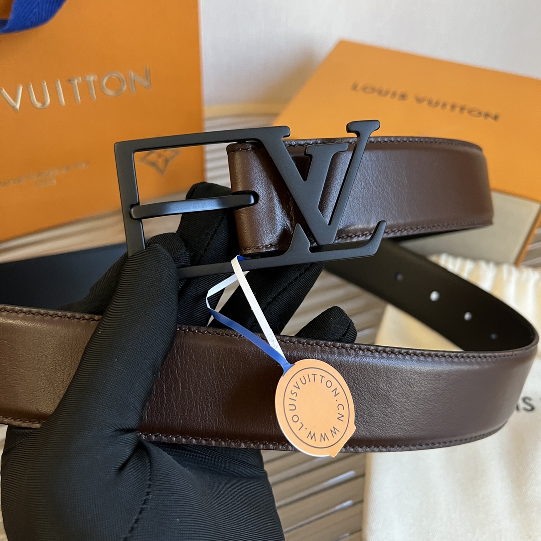 Louis Vuitton LV Men's Reversible Calfskin Leather Belt