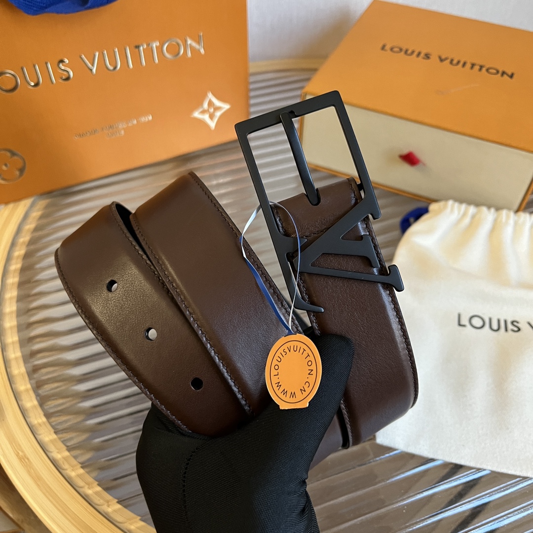 Louis Vuitton LV Men's Reversible Calfskin Leather Belt