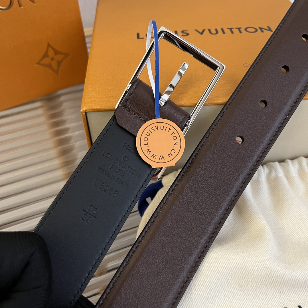 Louis Vuitton LV Men's Reversible Calfskin Leather Belt