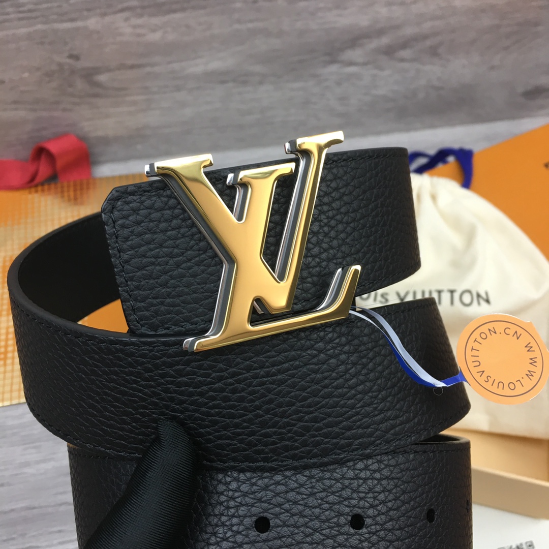 Louis Vuitton LV Men's Italian Pebble Grain Leather Belt