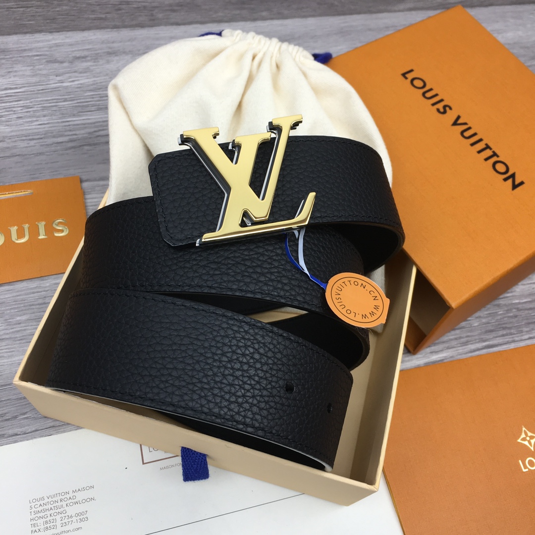 Louis Vuitton LV Men's Italian Pebble Grain Leather Belt