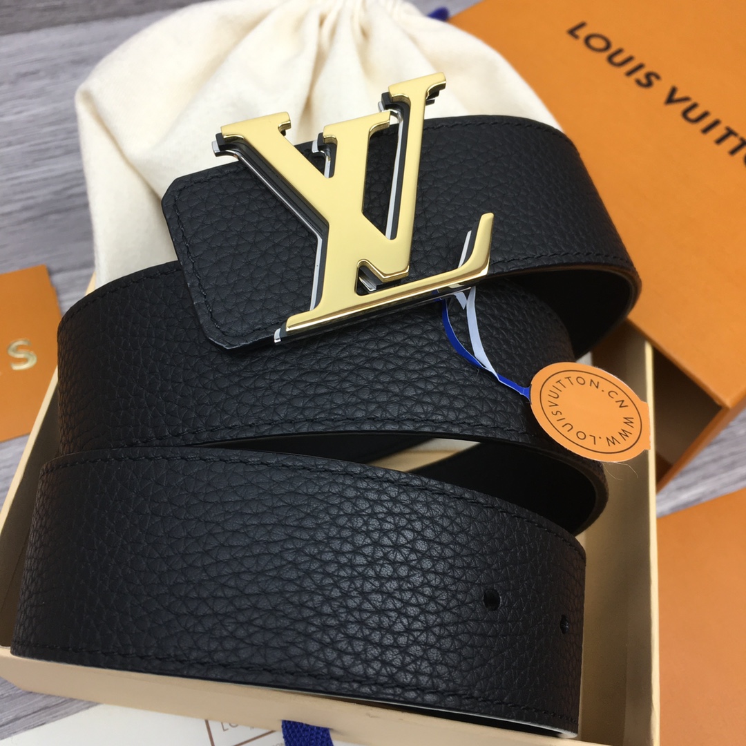 Louis Vuitton LV Men's Italian Pebble Grain Leather Belt