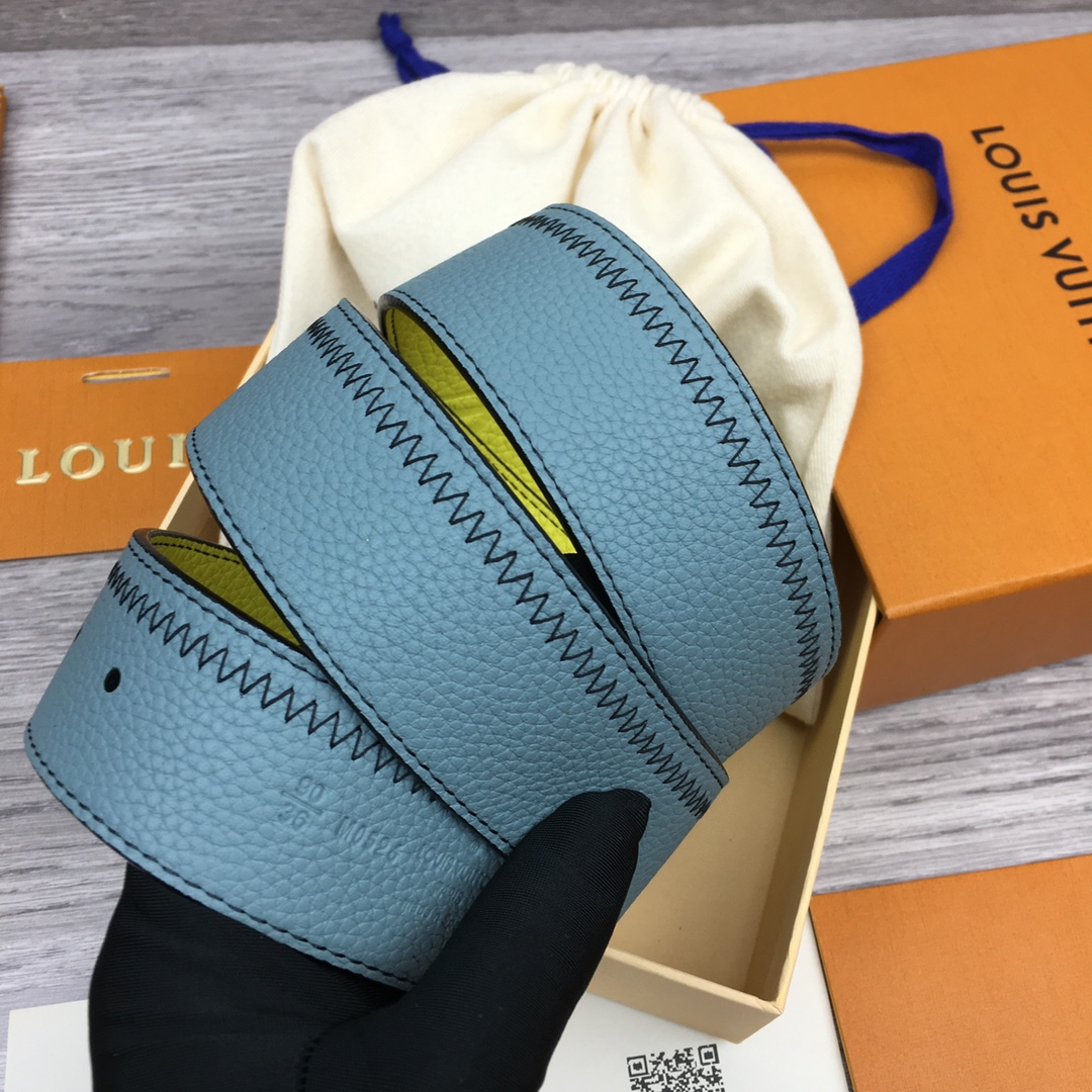 Louis Vuitton LV Men's Reversible Litchi Pattern Belt