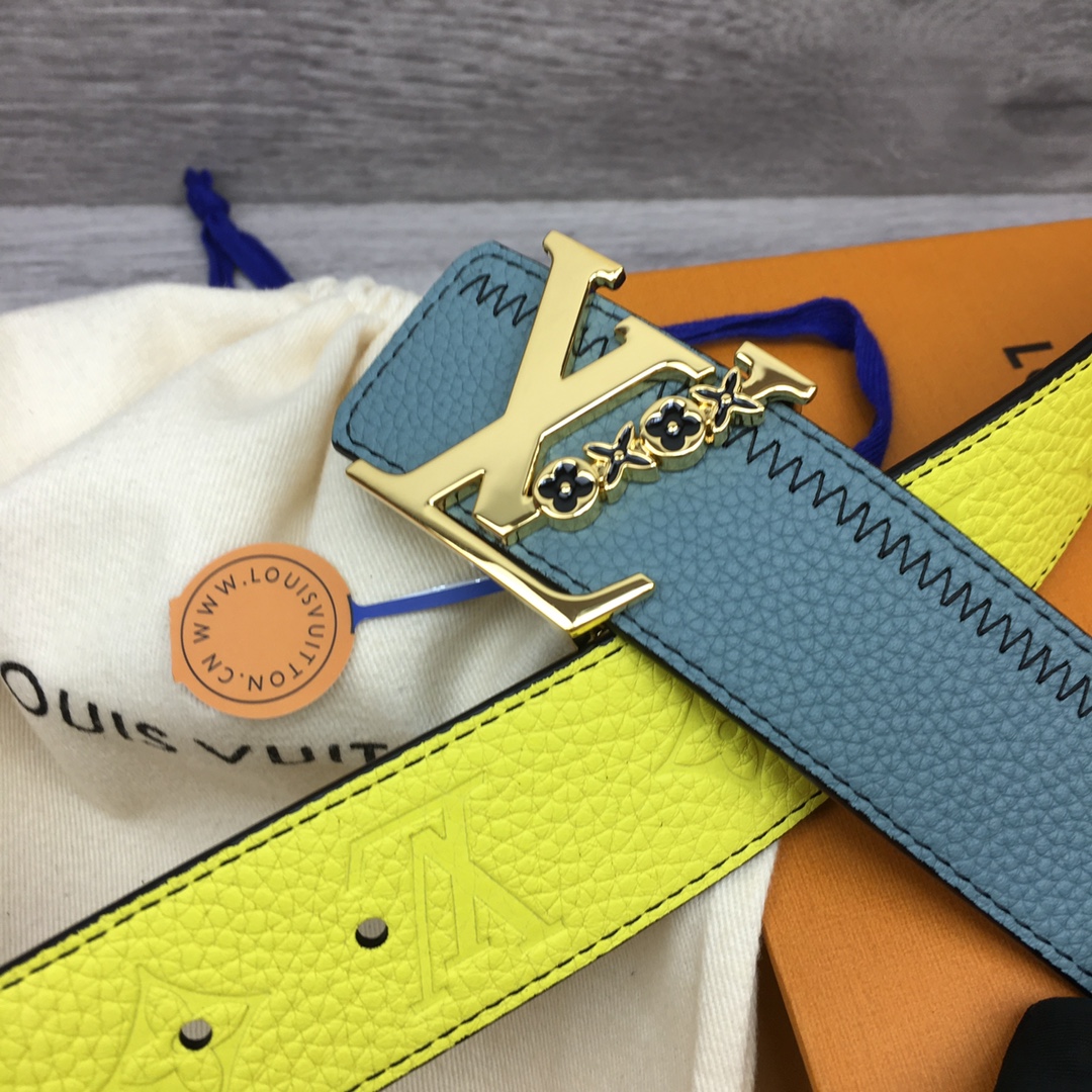 Louis Vuitton LV Men's Reversible Litchi Pattern Belt