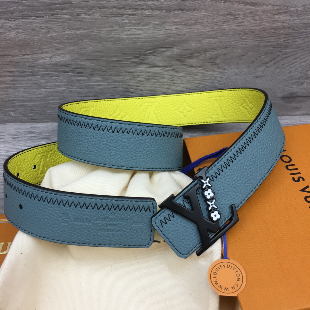 Louis Vuitton LV Men's Reversible Litchi Pattern Belt