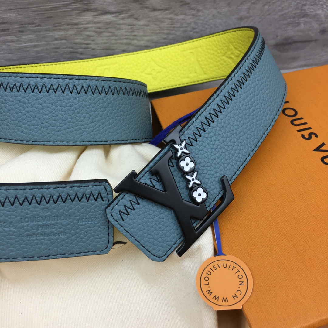 Louis Vuitton LV Men's Reversible Litchi Pattern Belt