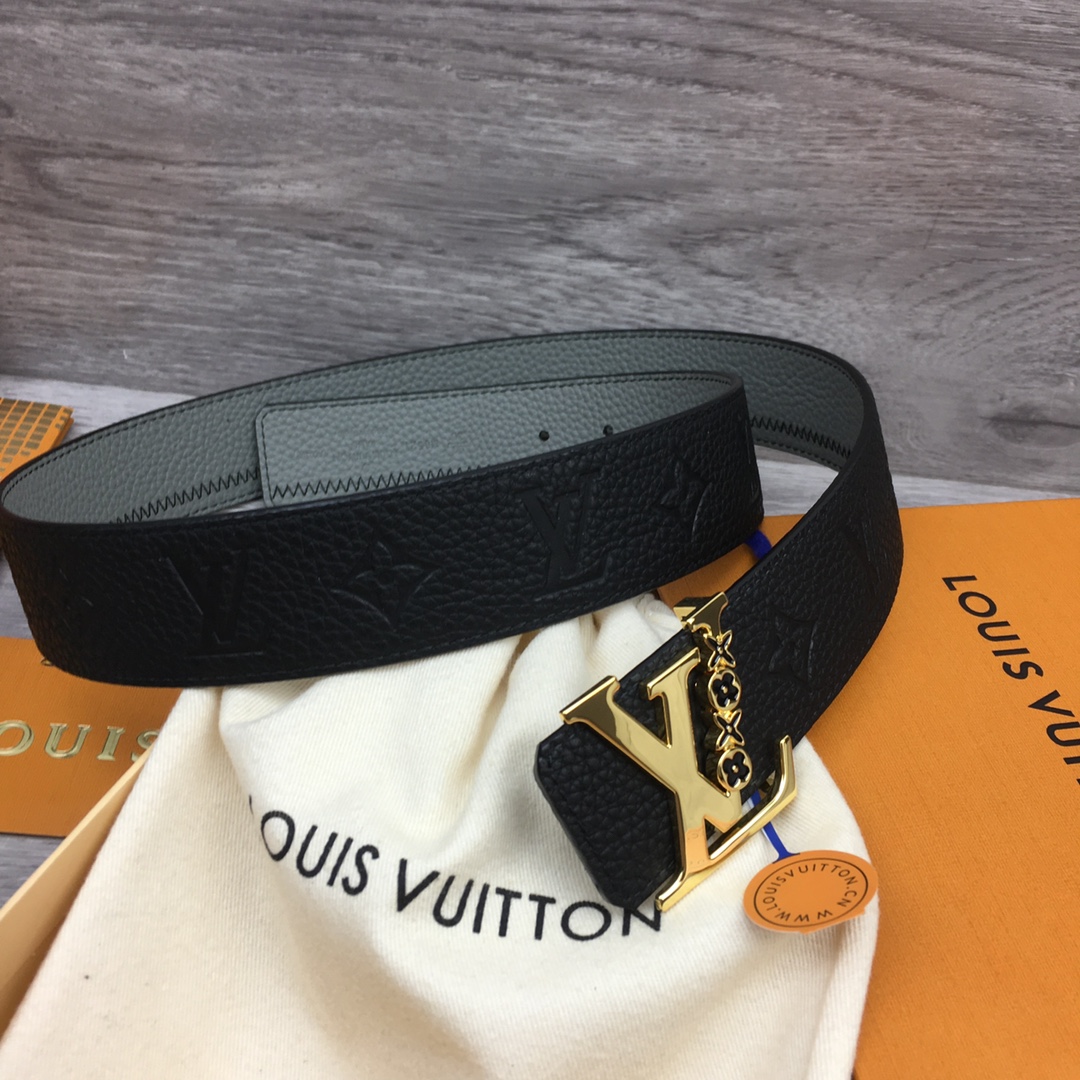 Louis Vuitton LV Men's Reversible Litchi Pattern Belt