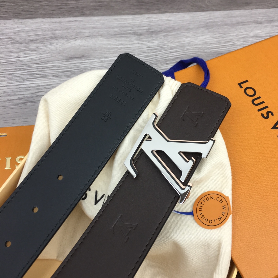 Louis Vuitton LV Premium Reversible Leather Belt