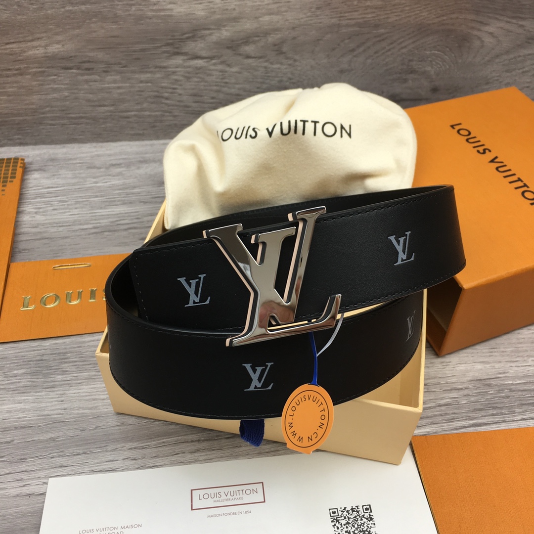 Louis Vuitton LV Premium Reversible Leather Belt