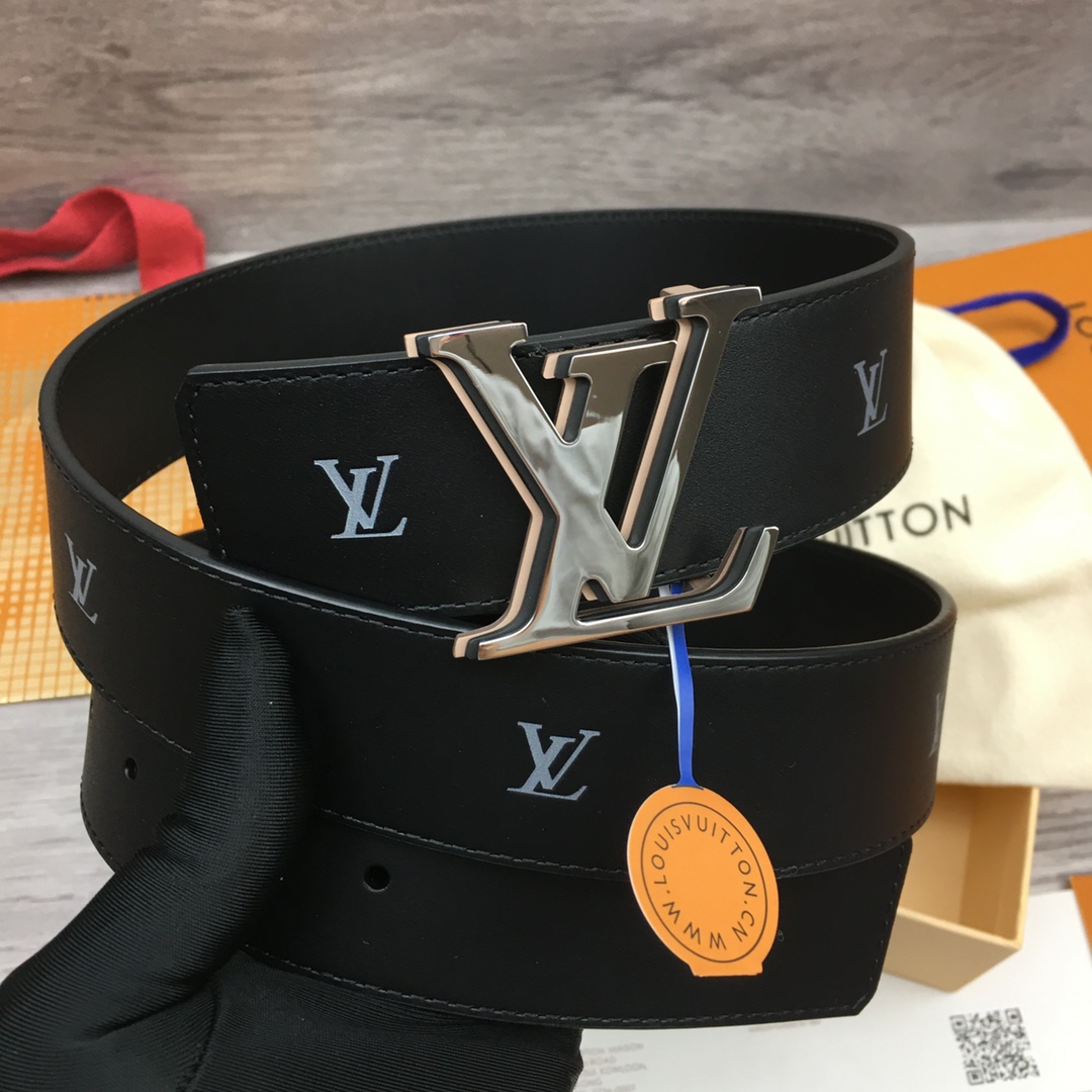 Louis Vuitton LV Premium Reversible Leather Belt