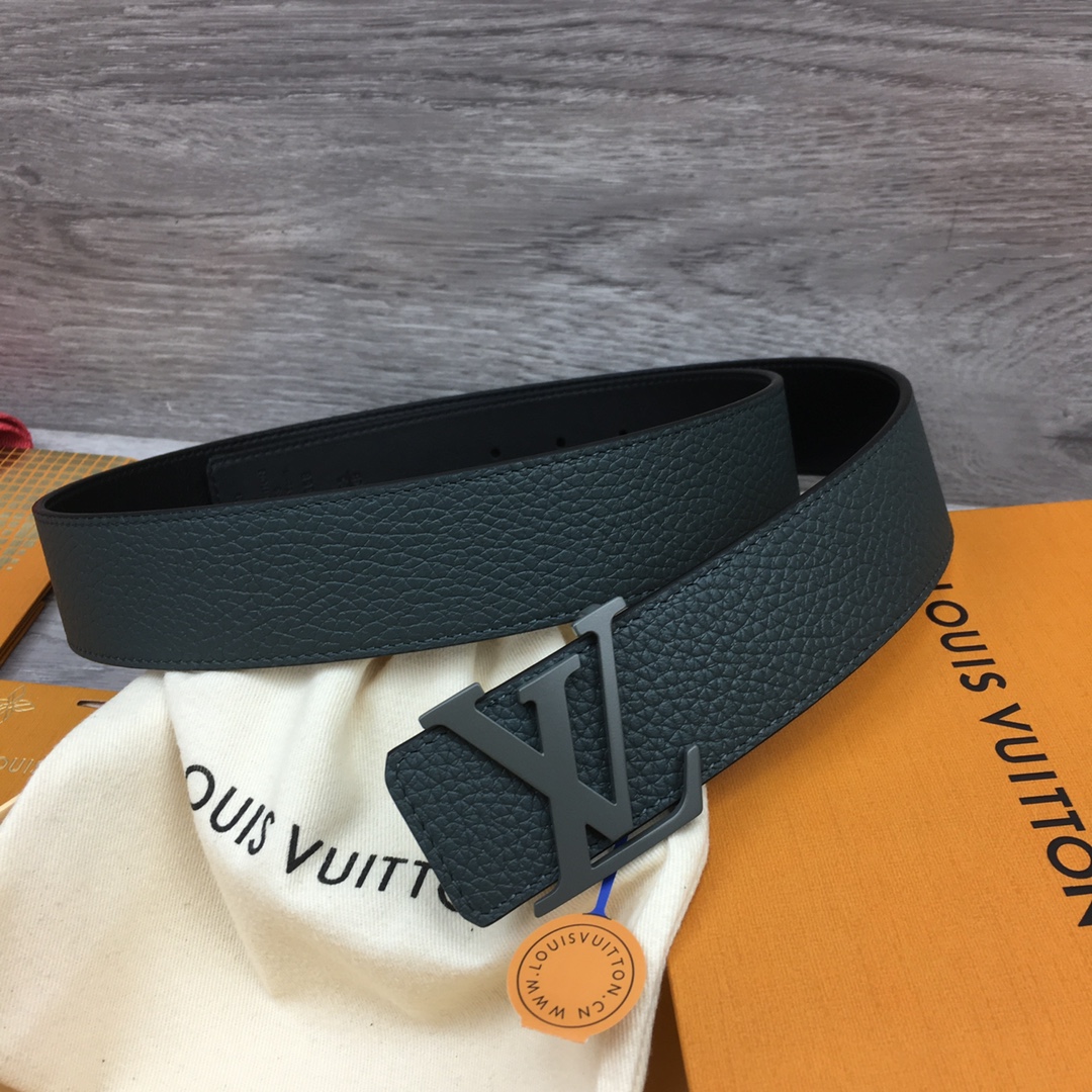 Louis Vuitton LV Men's 40mm Reversible Belt