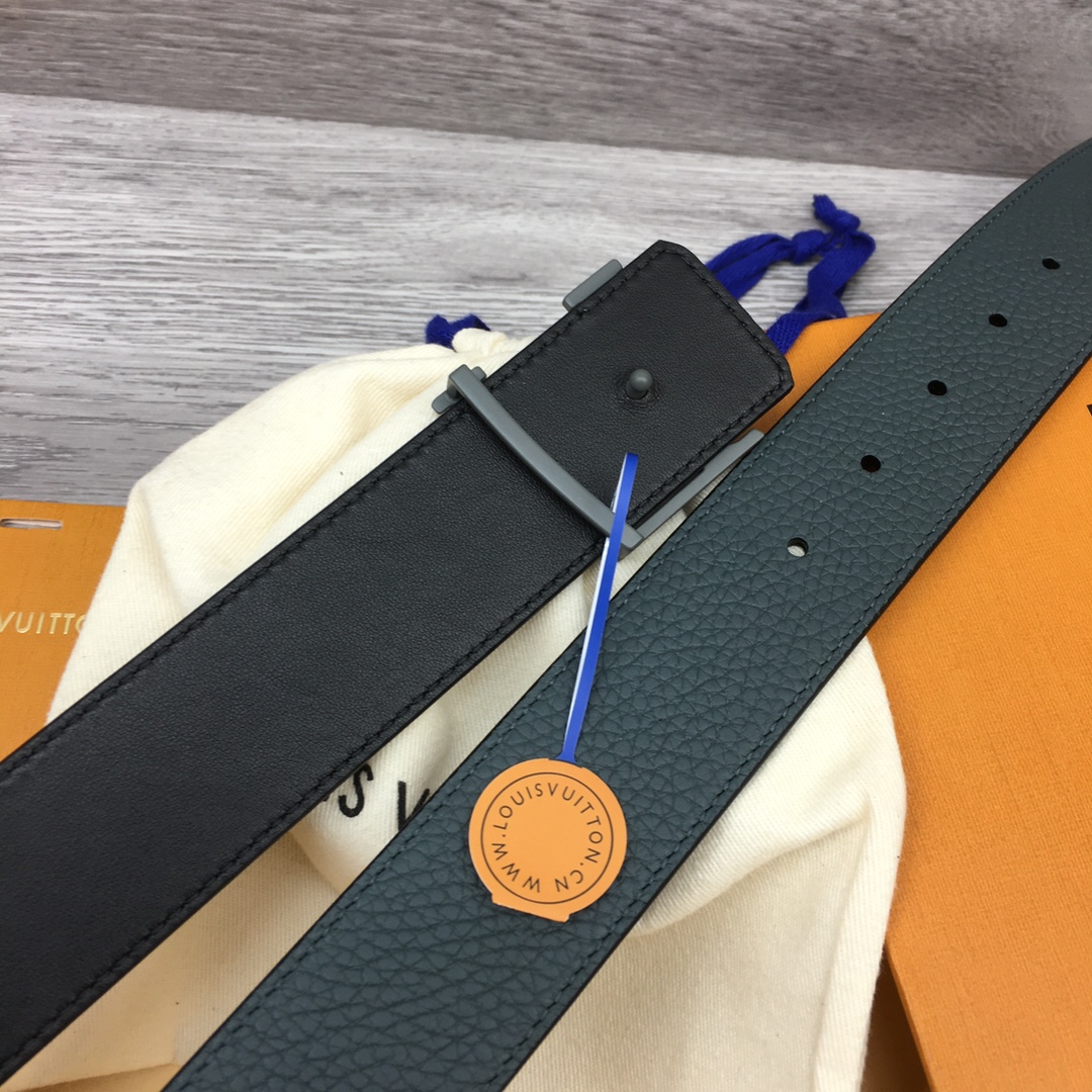 Louis Vuitton LV Men's 40mm Reversible Belt