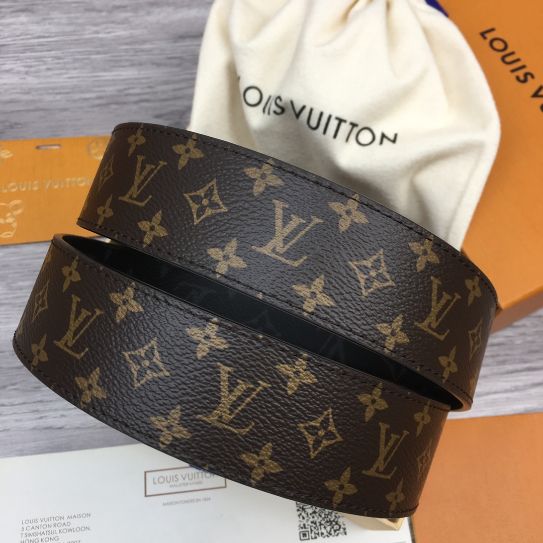 Louis Vuitton LV Reversible 4cm Belt