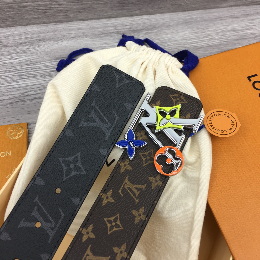 Louis Vuitton LV Reversible 4cm Belt