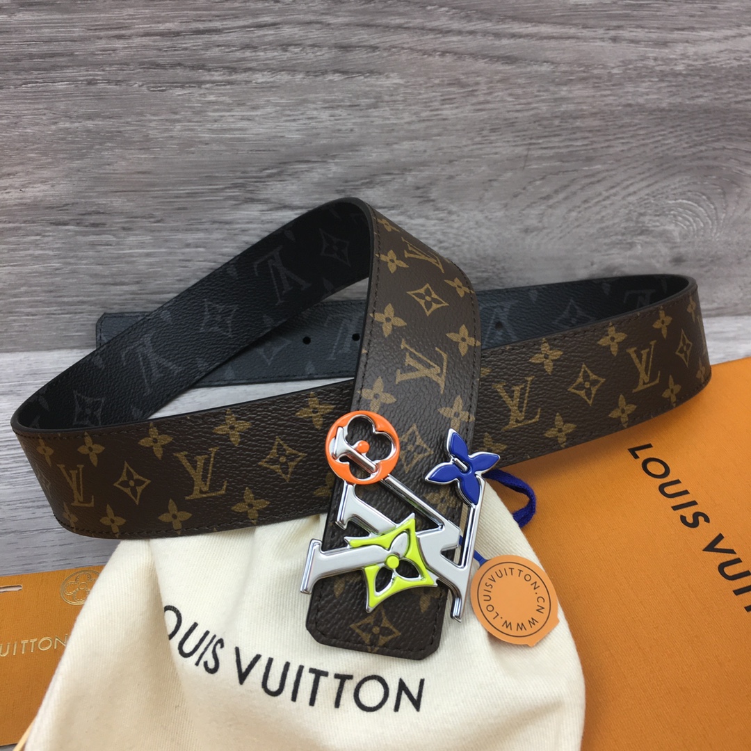 Louis Vuitton LV Reversible 4cm Belt