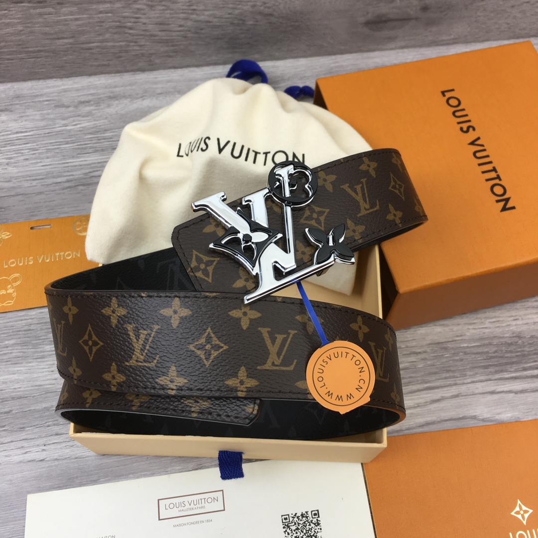 Louis Vuitton LV Reversible 4cm Belt