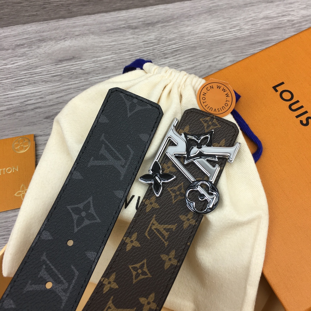 Louis Vuitton LV Reversible 4cm Belt