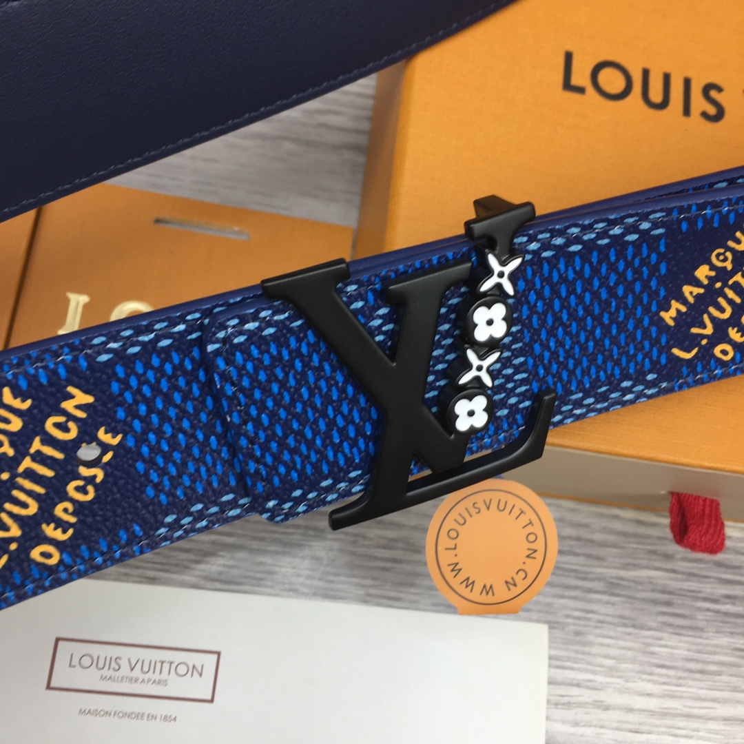 Louis Vuitton Men's Custom Canvas Belt