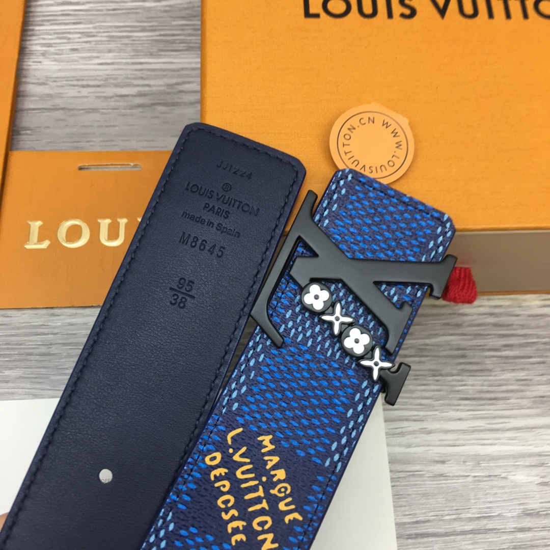 Louis Vuitton Men's Custom Canvas Belt