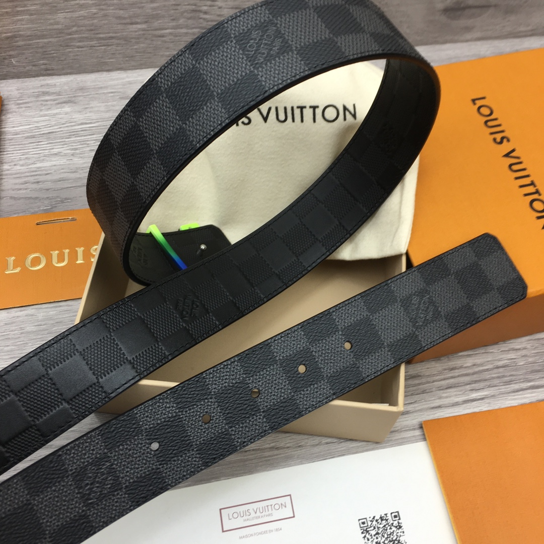 Louis Vuitton Men's Casual Reversible Canvas Belt