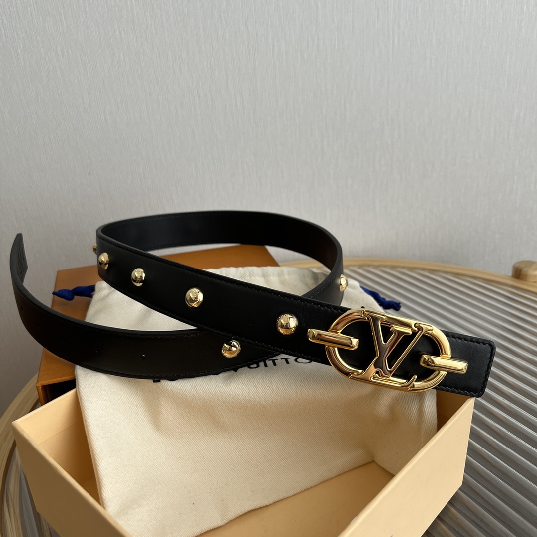  Louis Vuitton Women's Reversible Leather Belt with Floral Accents