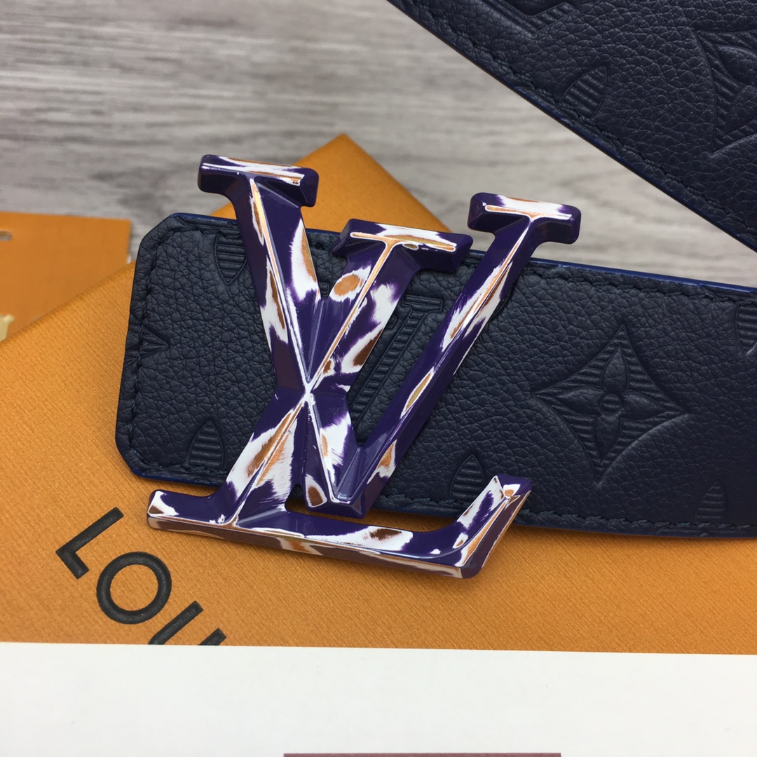 Louis Vuitton LV Overseas Exclusive 4cm Calfskin Belt