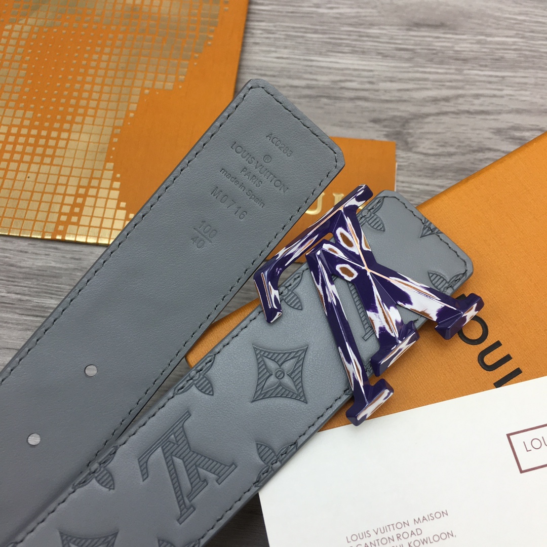 Louis Vuitton LV Overseas Exclusive 4cm Calfskin Belt