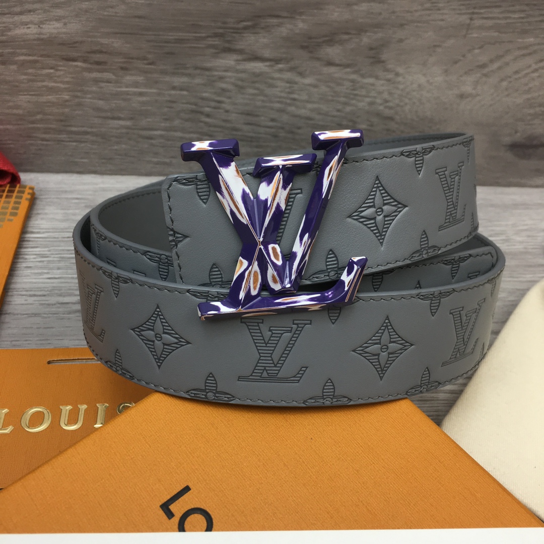 Louis Vuitton LV Overseas Exclusive 4cm Calfskin Belt