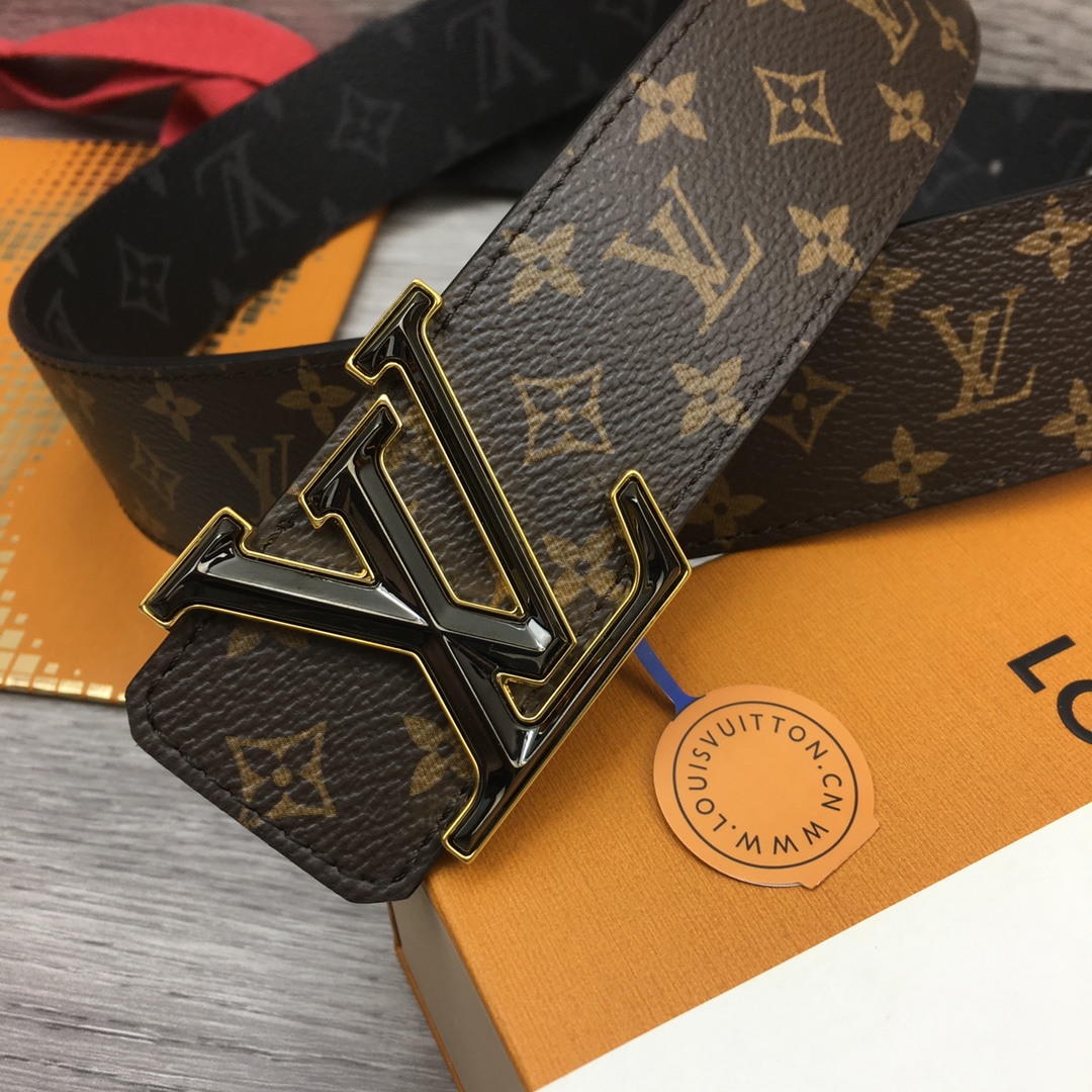 Louis Vuitton LV Overseas Exclusive 4cm Calfskin Belt