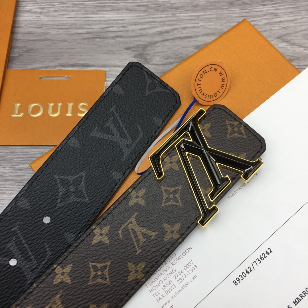 Louis Vuitton LV Overseas Exclusive 4cm Calfskin Belt