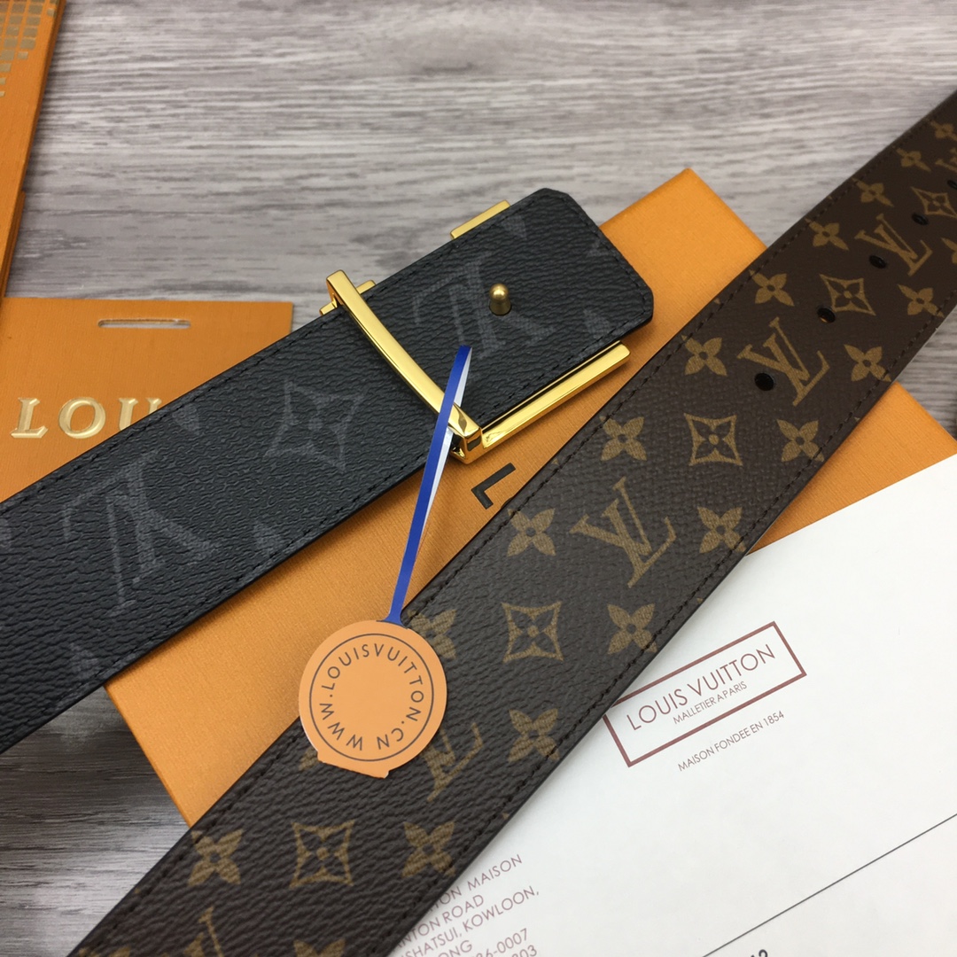 Louis Vuitton LV Overseas Exclusive 4cm Calfskin Belt