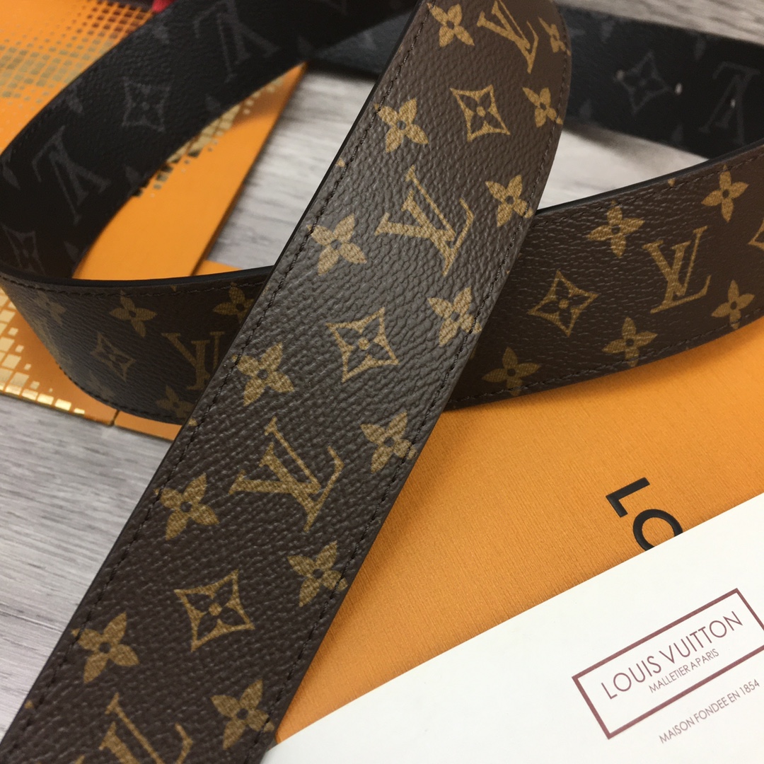 Louis Vuitton LV Overseas Exclusive 4cm Calfskin Belt