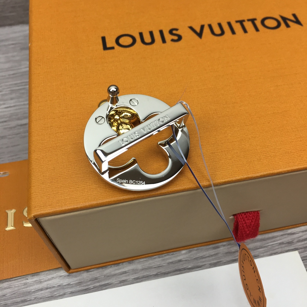 Louis Vuitton LV Women's New Belt 3cm