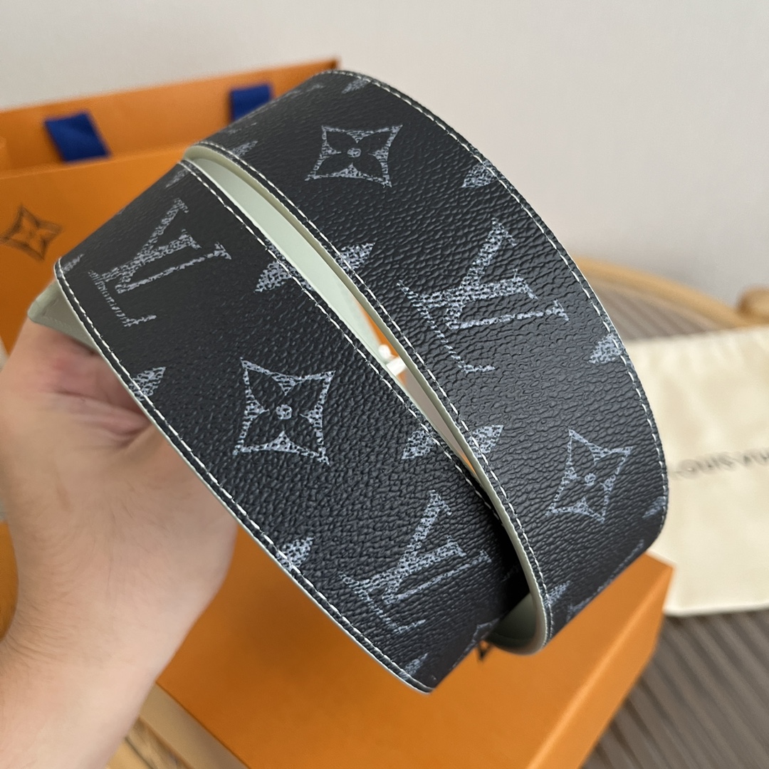 Louis Vuitton LV Custom 4cm Reversible Canvas Belt