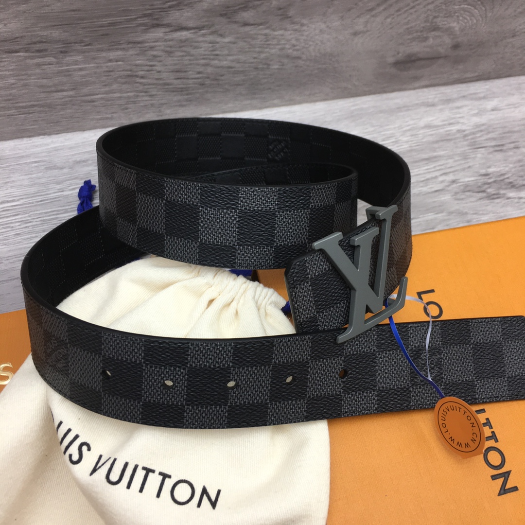 Louis Vuitton Men's Casual Reversible Belt