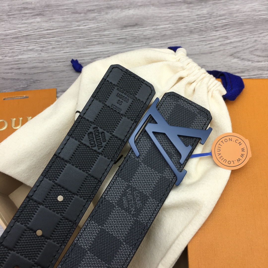 Louis Vuitton Men's Casual Reversible Belt