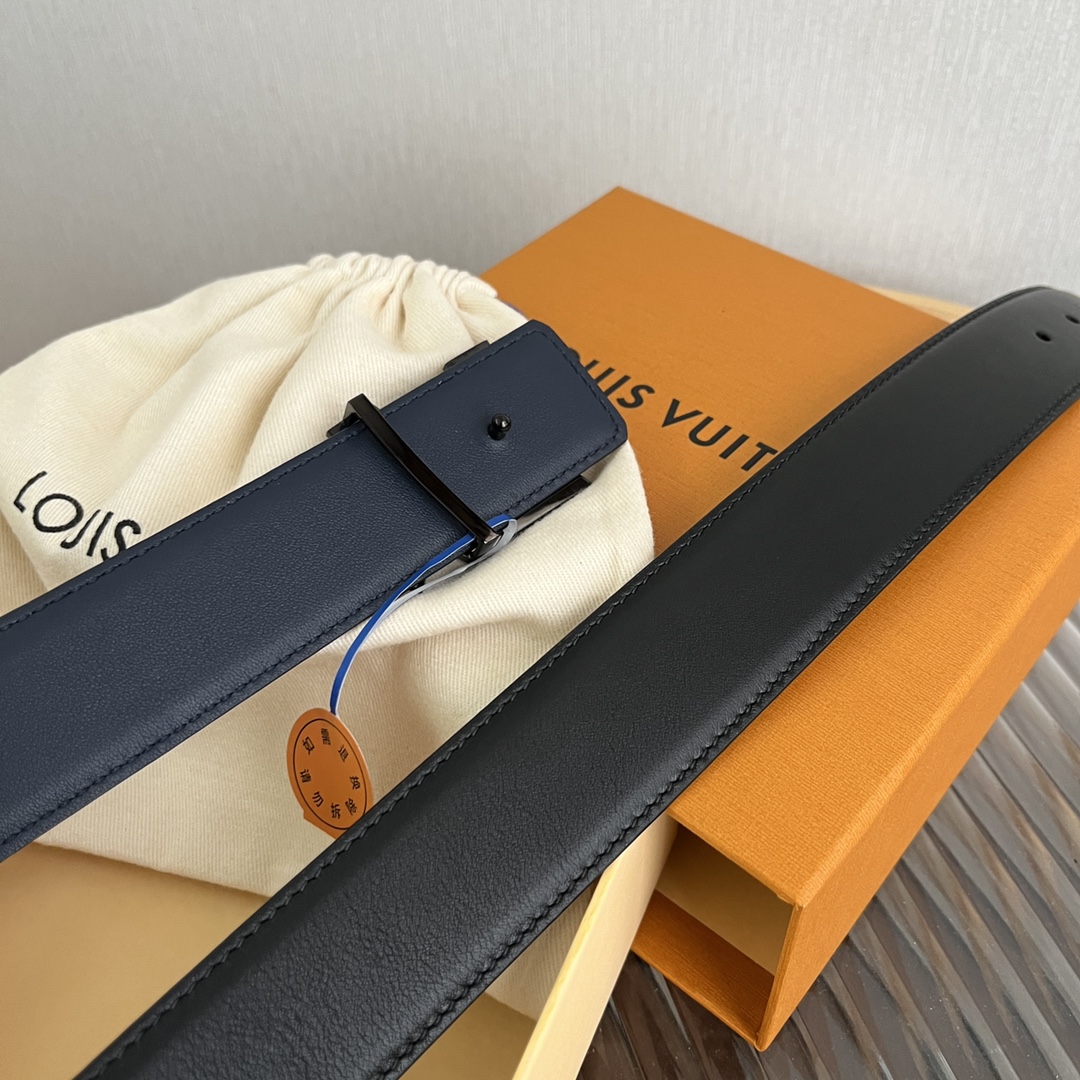 Louis Vuitton Men's Soft Calfskin Reversible Belt