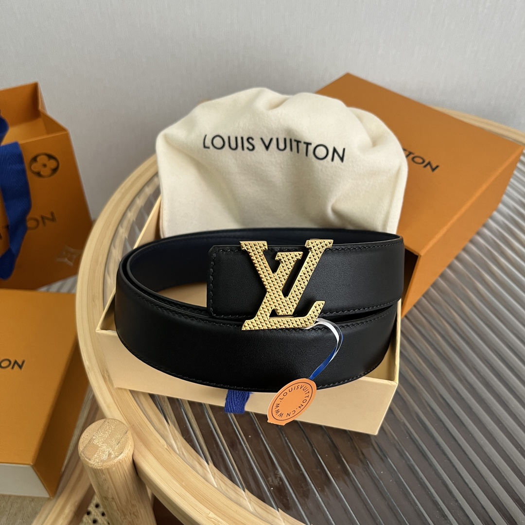 Louis Vuitton Men's Soft Calfskin Reversible Belt