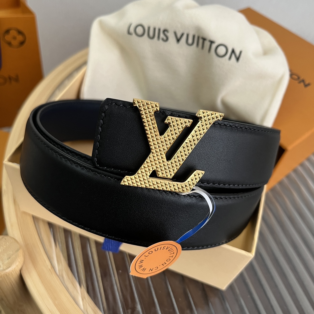 Louis Vuitton Men's Soft Calfskin Reversible Belt