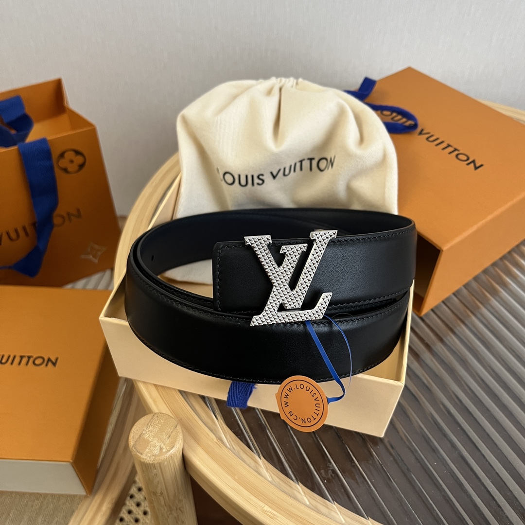 Louis Vuitton Men's Soft Calfskin Reversible Belt