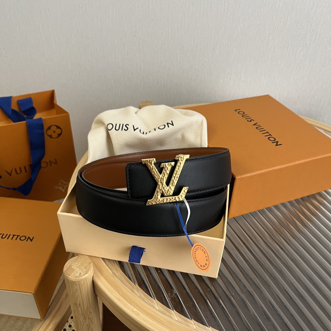 Louis Vuitton Men's Soft Calfskin Reversible Belt